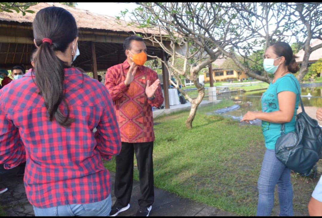 podiumnews.com-Pemprov Bali Prioritaskan Pekerja Migran Sudah Tuntas Vaksinasi Kedua